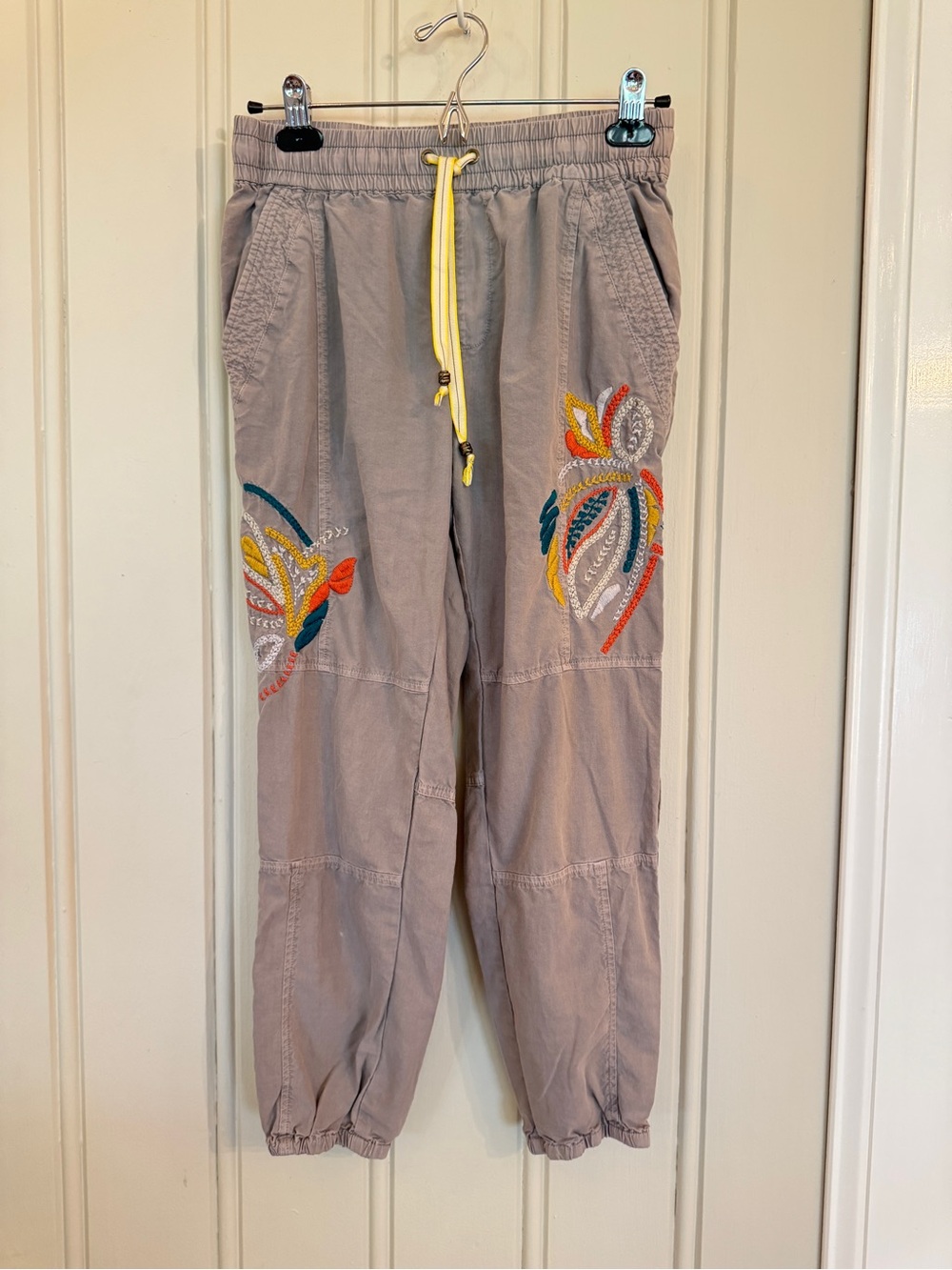 Anthropologie Embroidered Pants  Drawstring Jogger Pants Boho